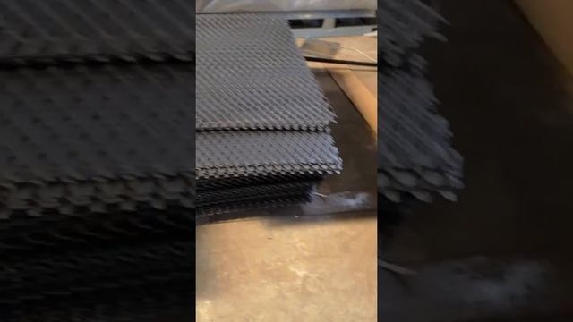 перфорированный лист из нержавеющей стали, перфорированные пластины из нержавеющей стали, смотреть онлайн