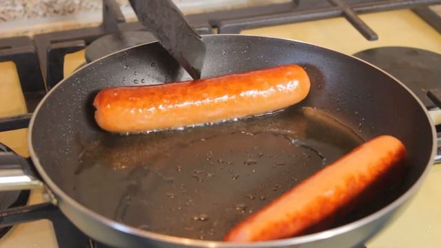 ГОТОВИМ ГОРЯЧИХ СОБАК?/САМЫЙ ПРОСТОЙ РЕЦЕПТ ХОТ-ДОГОВ/GalinaGee смотреть онлайн