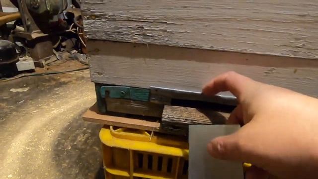 Пчелы зимуют хорошо! Как я делаю вентиляцию пчелиной семьи! Защита от синичек! смотреть онлайн