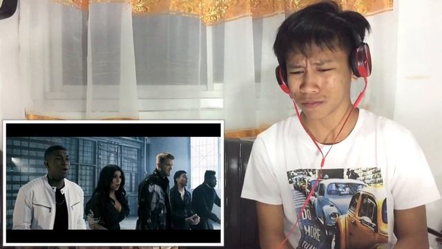 Reacting to Pentatonix “The Sound of Silence” (AMAZING!!) смотреть онлайн
