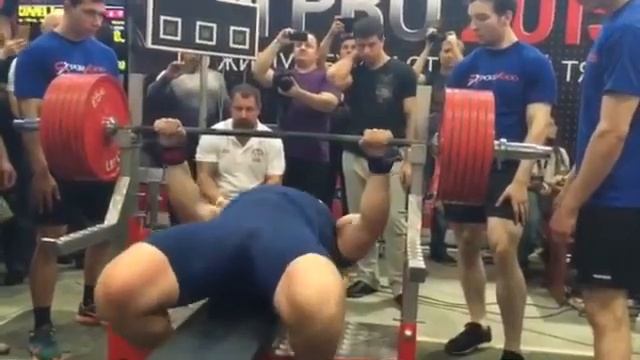 Сарычев Кирилл - жим лежа 335 килограммов смотреть онлайн