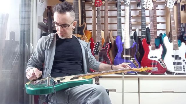 Fender Japan Mustang Bass circa 1998: Sound Check / Preshipment Test смотреть онлайн