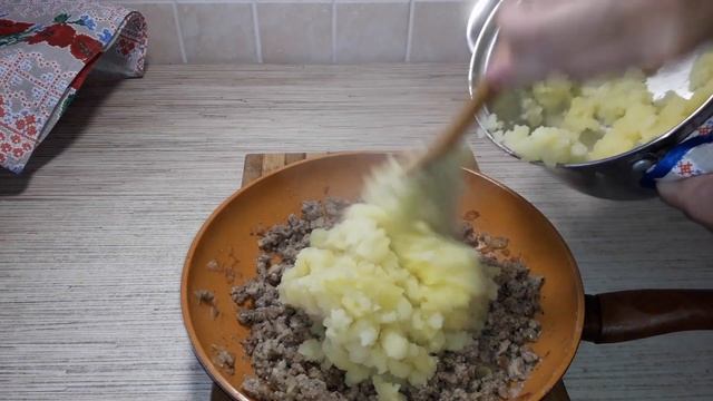 Пирог с фаршем и картофелем. смотреть онлайн