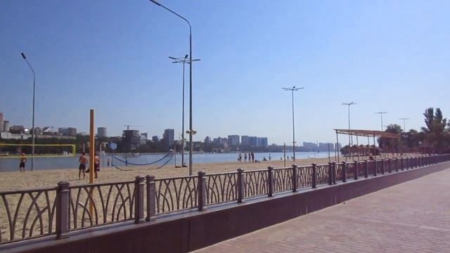 Ростов-на-Дону. Левый берег Дона. Пляж. Парк Левобережный. Воскресенье. 17 июля 2022 года. смотреть онлайн