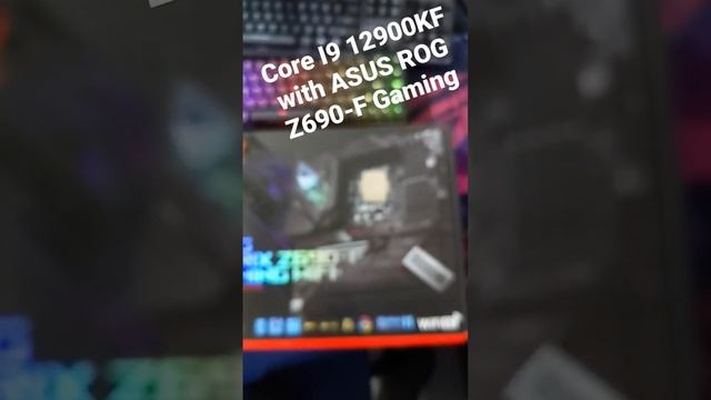 I9 12900KF with ASUS ROG Z690-F Gaming Wifi смотреть онлайн