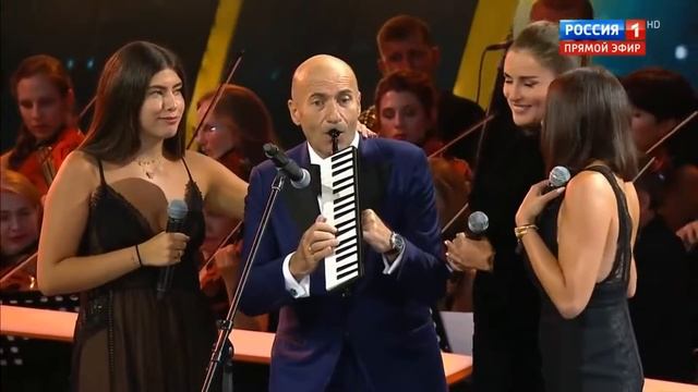 Дочери Игоря Крутого и жена спели песню- Буду я любить тебя всегда смотреть онлайн