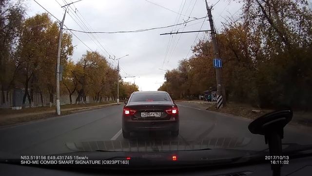 Тольятти, Центральный р-он, перекресток Новозоводская/Горького смотреть онлайн