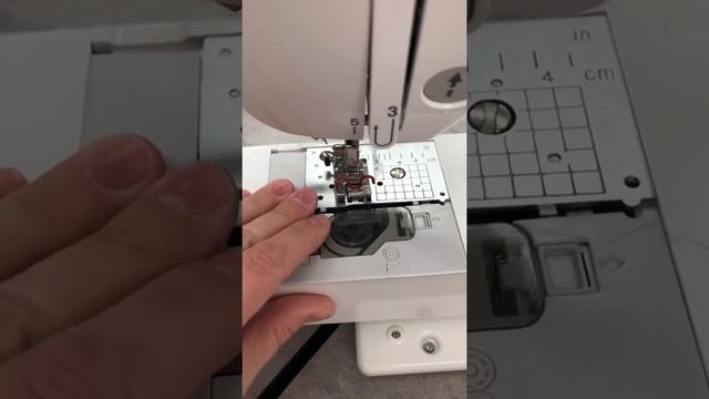 Fixing Bobbin Issues PART 1 Brother Innovis 40e смотреть онлайн