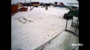 Подборка Городских лавины   Сход снега с крыши