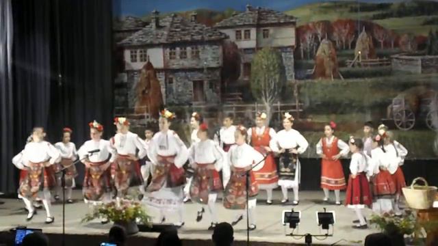 "Севернячета изпълнен от Шопчета" - концерт "Картини от България" , 29.04.2017г. смотреть онлайн