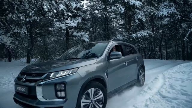 Обновленный Mitsubishi ASX в Курском лесу