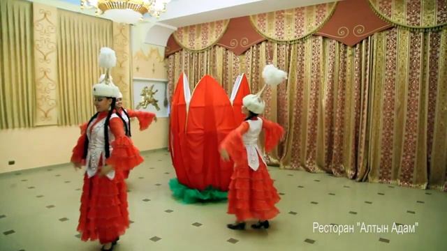 Астана Вывод Невесты «Нежный цветок» в национальных костюмах 87018296167,87078296168 смотреть онлайн