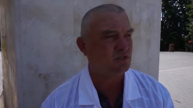 Д-р Росен Марков лекува с бира във Варна смотреть онлайн