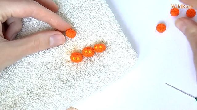 ♥ Брелок с тыквами из полимерной глины 2 ♥ Хэллоуин ♥ Pumpkins from polymer clay ♥ Halloween ♥ смотреть онлайн