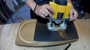 круглая тарелка из дерева, ручным фрезером, своими руками