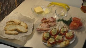 БУТЕРБРОДЫ с беконом, сыром и помидором