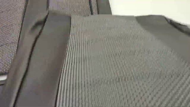 Чехлы на сиденья Lada Vesta, 2015-2022, с зад. подлок, Экокожа, черная+центр жаккард смотреть онлайн