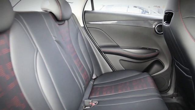 BYD e2 2023: Stylish Design and Impressive Range of 405 km смотреть онлайн