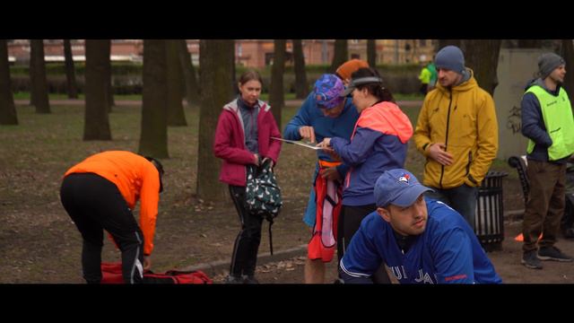 Пять верст в Парке Победы \ Бегущий Питер смотреть онлайн