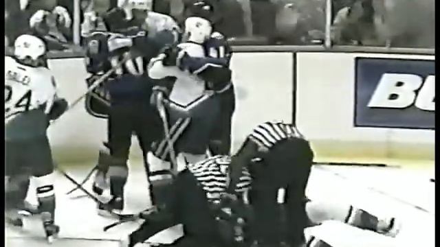 Greg De Vries Vs Kevin Sawyer (rough) - Oct 20, 2002