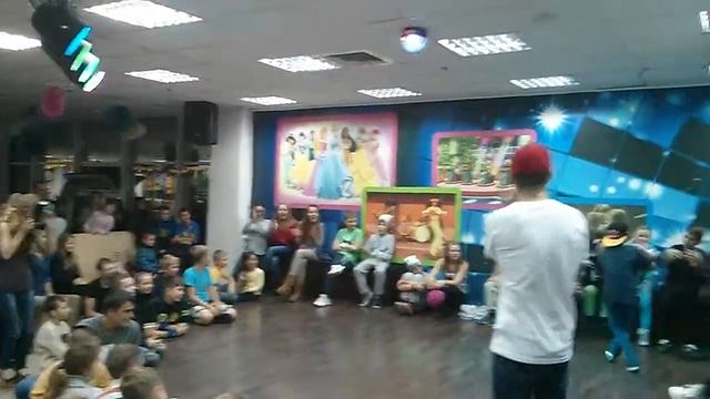 соло на Forum Dance Fest day 1 - Рома Гапонов смотреть онлайн
