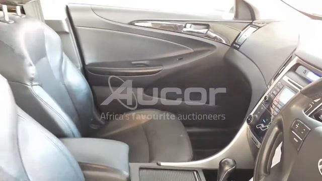 2012 HYUNDAI SONATA 2.4 GLS/PREMIUM A/T смотреть онлайн