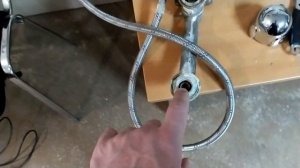 Замена смесителя в душевой кабине