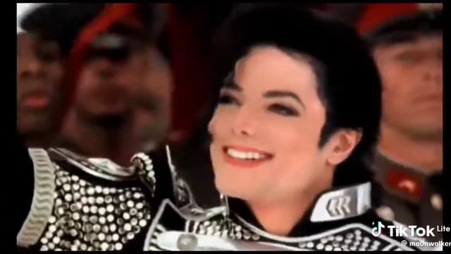 Неееет Майкл Джексон... смотреть онлайн