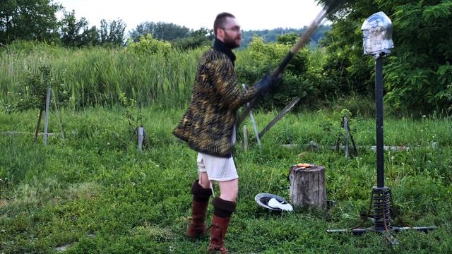 ПРОБИТЬ СТАЛЬНОЙ ШЛЕМ ?!! смотреть онлайн