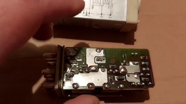 Реле перегрузки! Мерседес c280-W202. За что он отвечает и как его починить. смотреть онлайн