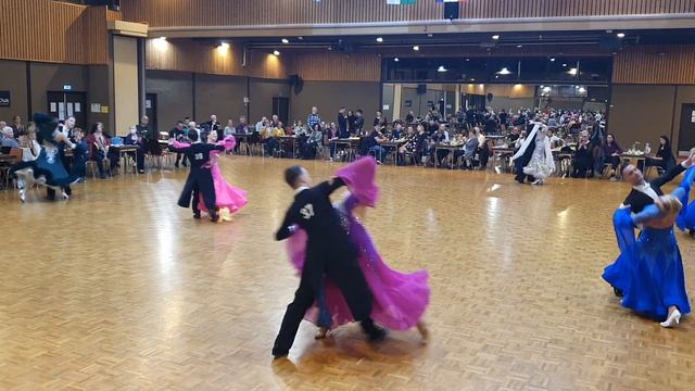 Endrunde Deutschlandpokal am 18.11.2023 der Hauptgruppe II S Standard im Boston-Club смотреть онлайн