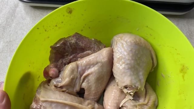 Мама готовит аварский хинкал на ужин/ Мой новый помощник на кухне Oberhof Ieere T-15 смотреть онлайн