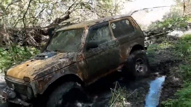 Битва!!нордтеки 32 против сильвера 33!!нива против уаза!!Богучар дороги нет смотреть онлайн