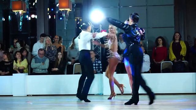 Ukrainian Dance Palace 2022 | Juniors 2 - LA | Popov Kirill & Novosolova Kamila | смотреть онлайн