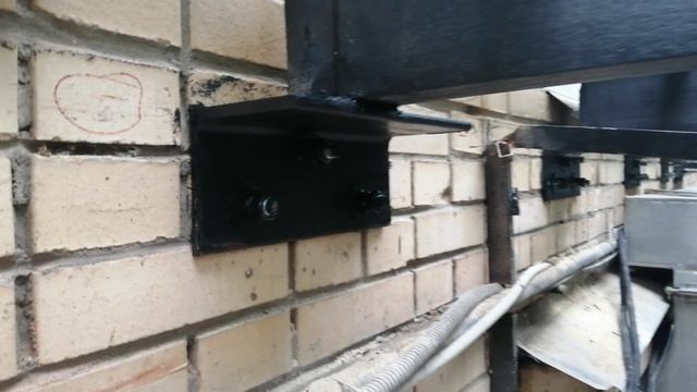 Терраса на металлокаркасе. Антресольный этаж на улице.