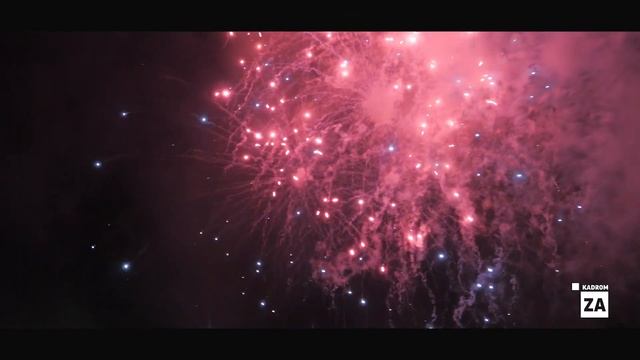 Салют на площади!!! смотреть онлайн