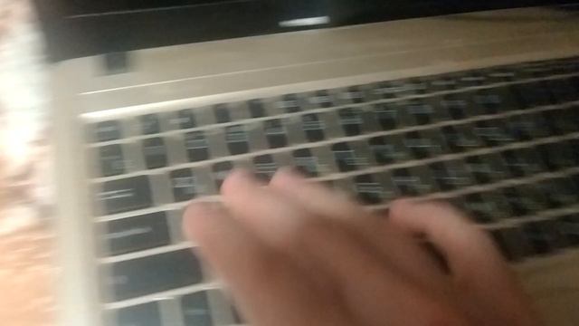 Ремонт ноутбука ASUS. Замена термопасты. Не работает смотреть онлайн