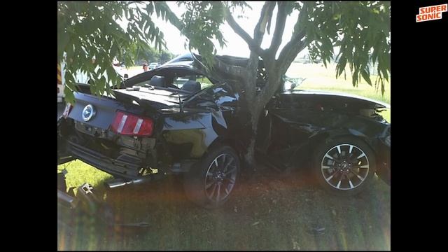 Top 10 : MUSTANG Crash In The World ! ! ! смотреть онлайн