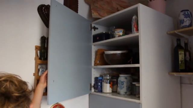 Studentin lebt im Tiny House mitten in der Stadt смотреть онлайн