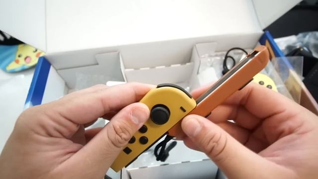 Nintendo Switch Special *EEVEE EDITION* UNBOXING for Pokémon: Let's GO Pikachu & Eevee смотреть онлайн