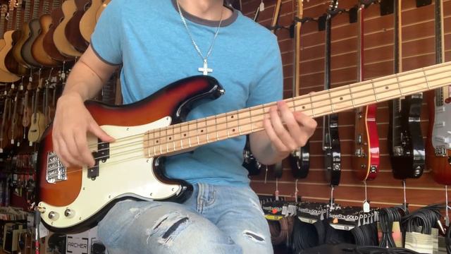 Dean Paramount P Bass Guitar Sunburst смотреть онлайн