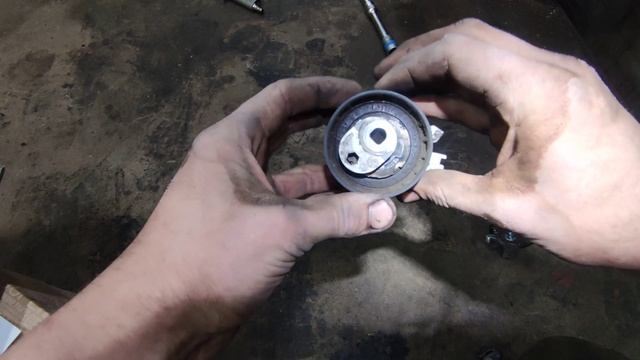 Renault scenic lll 1.5d 2012 (замена вкладышей и ГРМ) смотреть онлайн