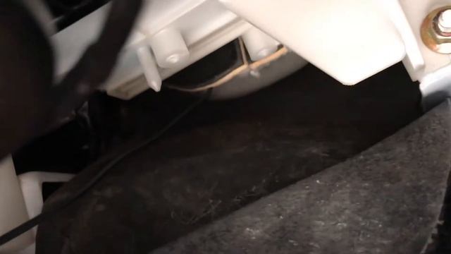 2002-2007 Nissan Navara D22 Fan Resistor Change
