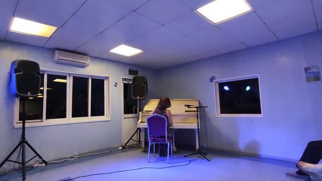 Песня Дружба на фортепиано смотреть онлайн