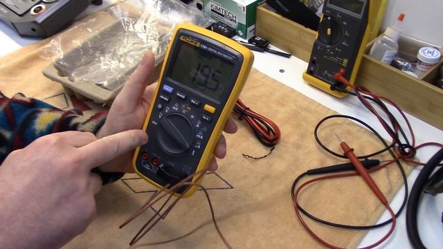 Fluke 17B+ Digital Multimeter Review смотреть онлайн