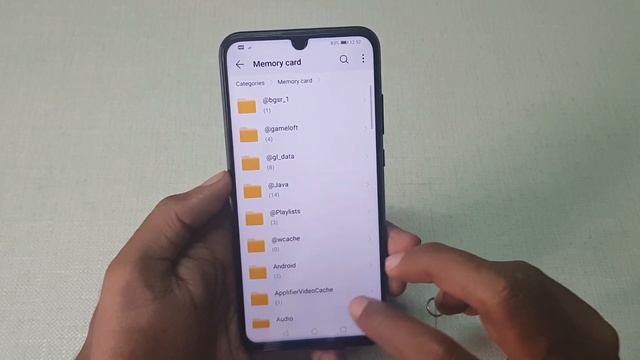 How to Insert SIM & MicroSD Card into Honor 10 Lite смотреть онлайн