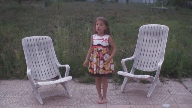 Стихотворение "Уморилась", читает Ситницкая Таисия, 6 лет смотреть онлайн