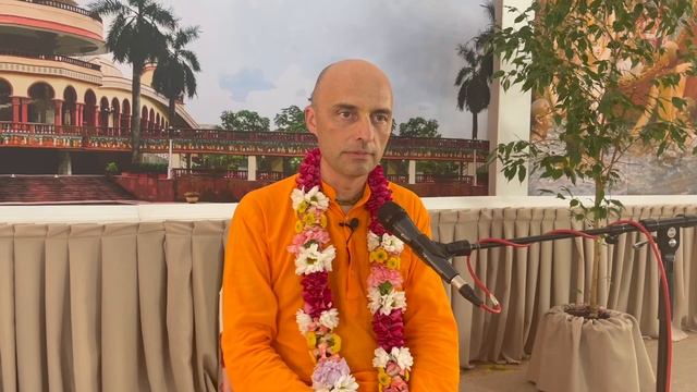 ШБ 1.5.18. Стремитесь к тому, чего нет в этом мире! (6.08.2022, Москва). Ватсала дас смотреть онлайн