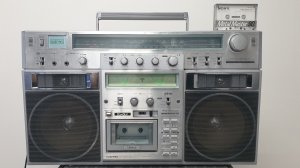 Магнитофон Toshiba BoomBeat RT-S90