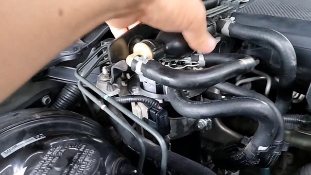 Nissan NP300 วิ่งอืดเร่งแซงไม่ขาดมีไฟรูปเครื่องโชว์